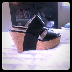 Nine West black wedges 8.5
